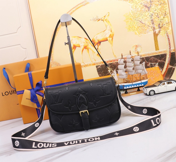 ルイヴィトンバッグ正面デザイン